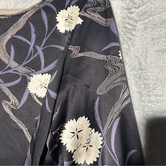 Club Monaco Briley Open-Back Black 100% Silk Floral Print Long Sleeve Blouse #44 - Picture 10 of 16